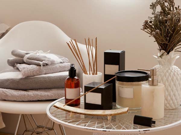 Công dụng và thành phần chính của nến thơm