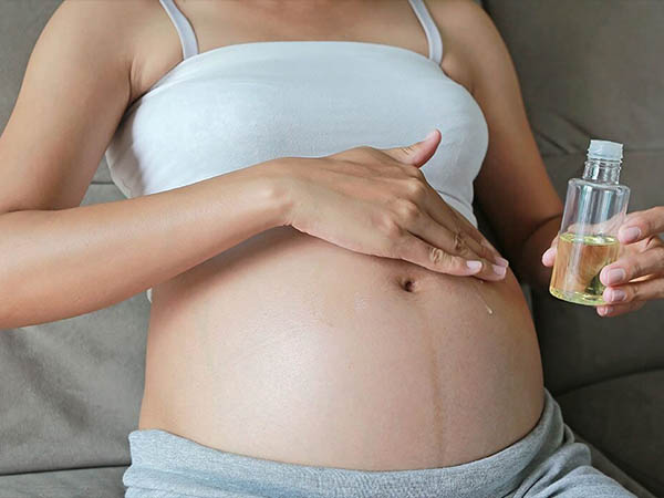 Công dụng và thành phần của dầu massage mẹ và bé