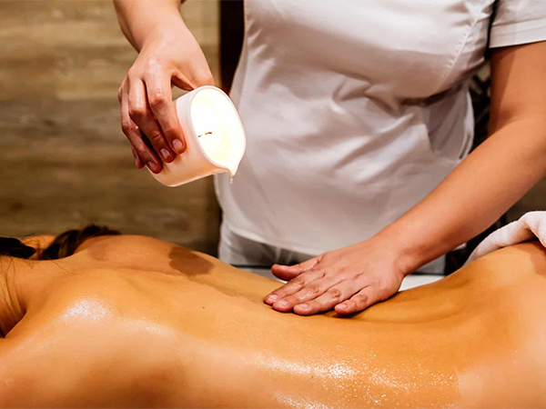 Đối tượng sử dụng dịch vụ gia công nến massage