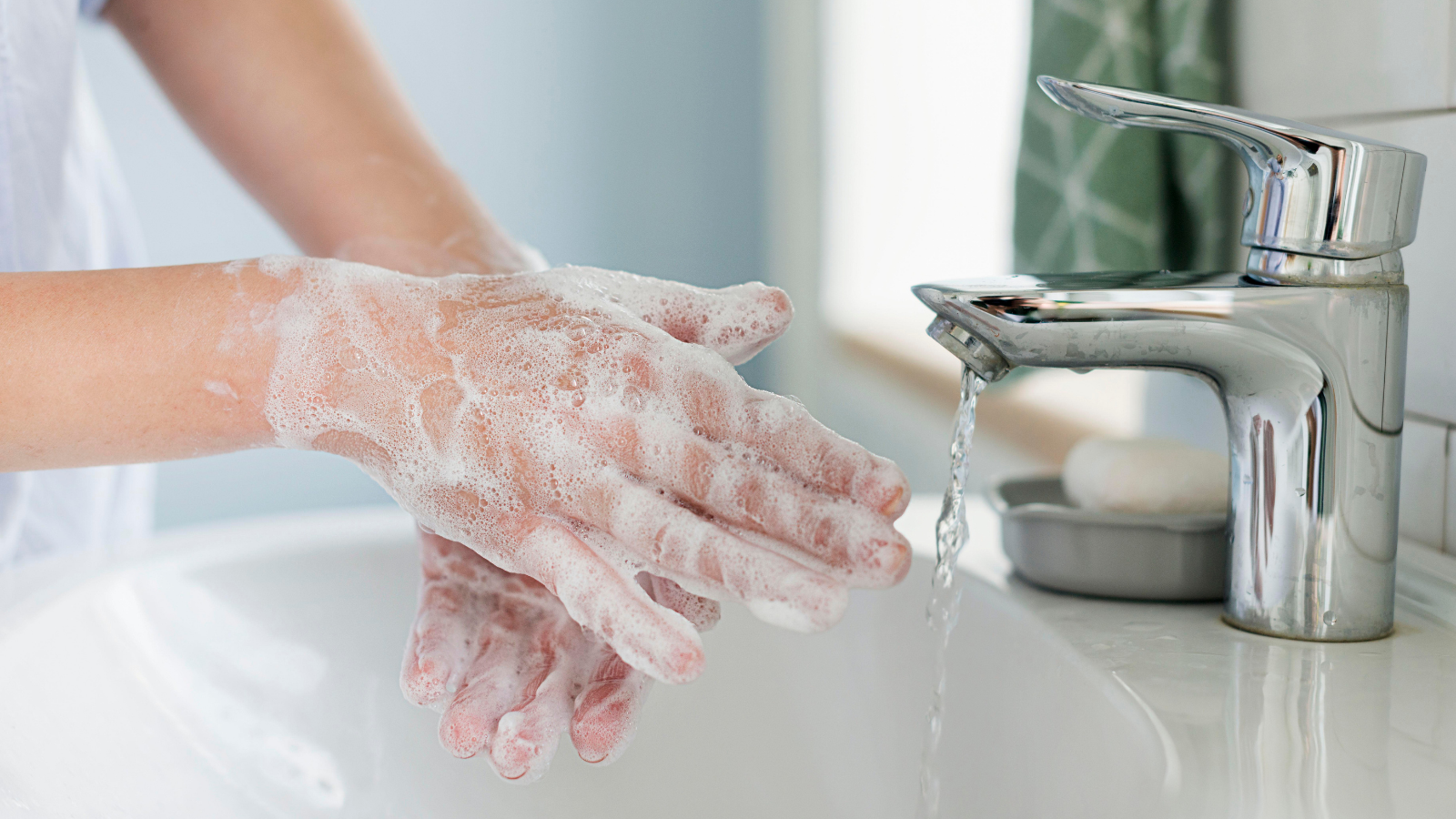 Công dụng và thành phần chính của Nước Rửa Tay