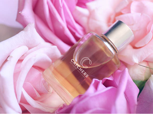 Lưu ý khi sử dụng dịch vụ gia công nước hoa tóc