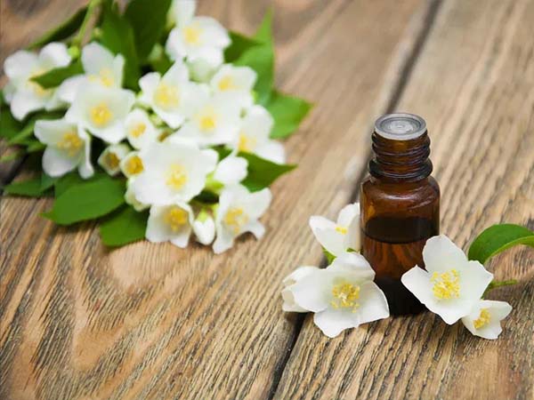 Thị trường tinh dầu gốc nước hoa